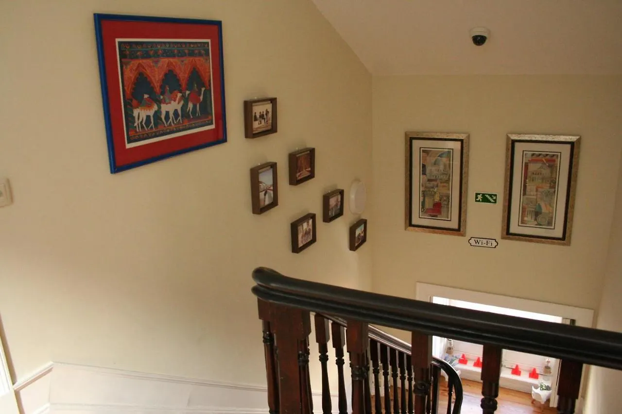 Sky Accommodations Studio Coimbra 0*,