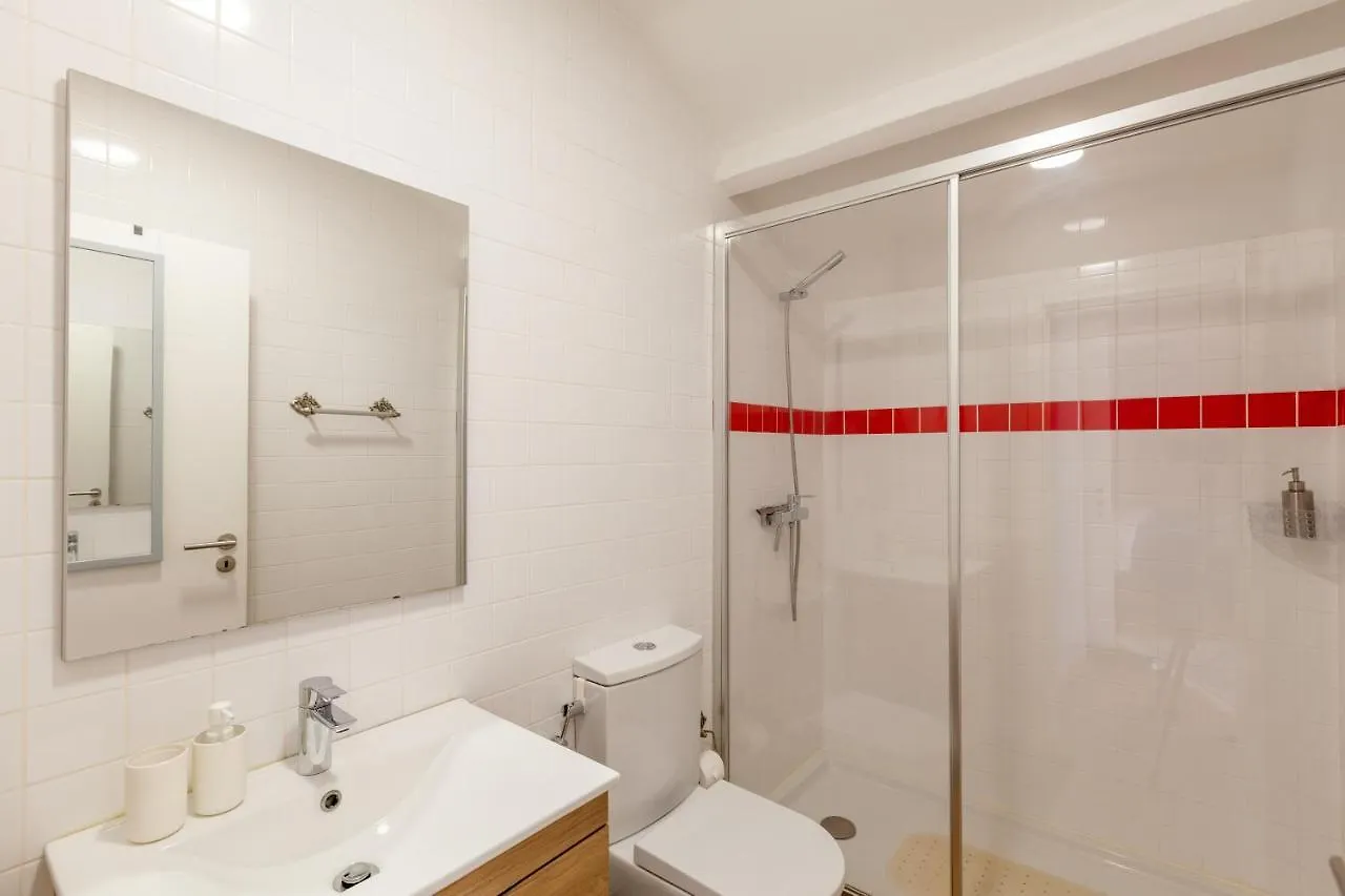 Sky Accommodations Studio Coimbra Appartamento